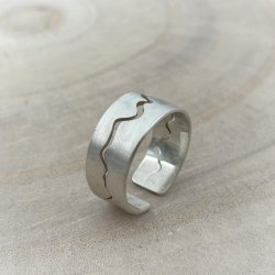 Heartbeat Ring